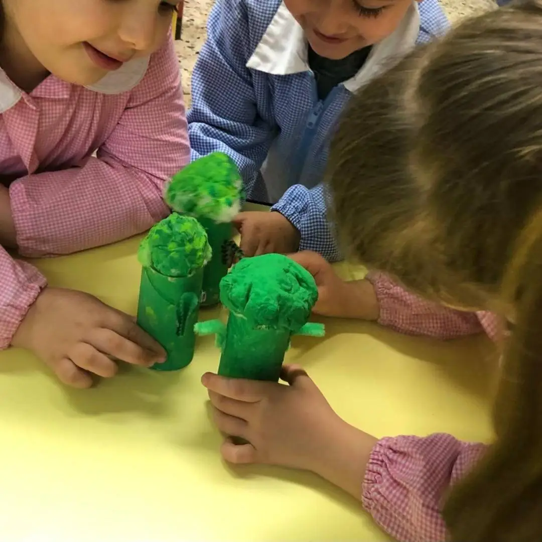 attivita-didattiche-alimentazione-bambini-novara Attività di educazione alimentare svolta presso scuola dell'infanzia dalla Dottoressa Barbara Camilli